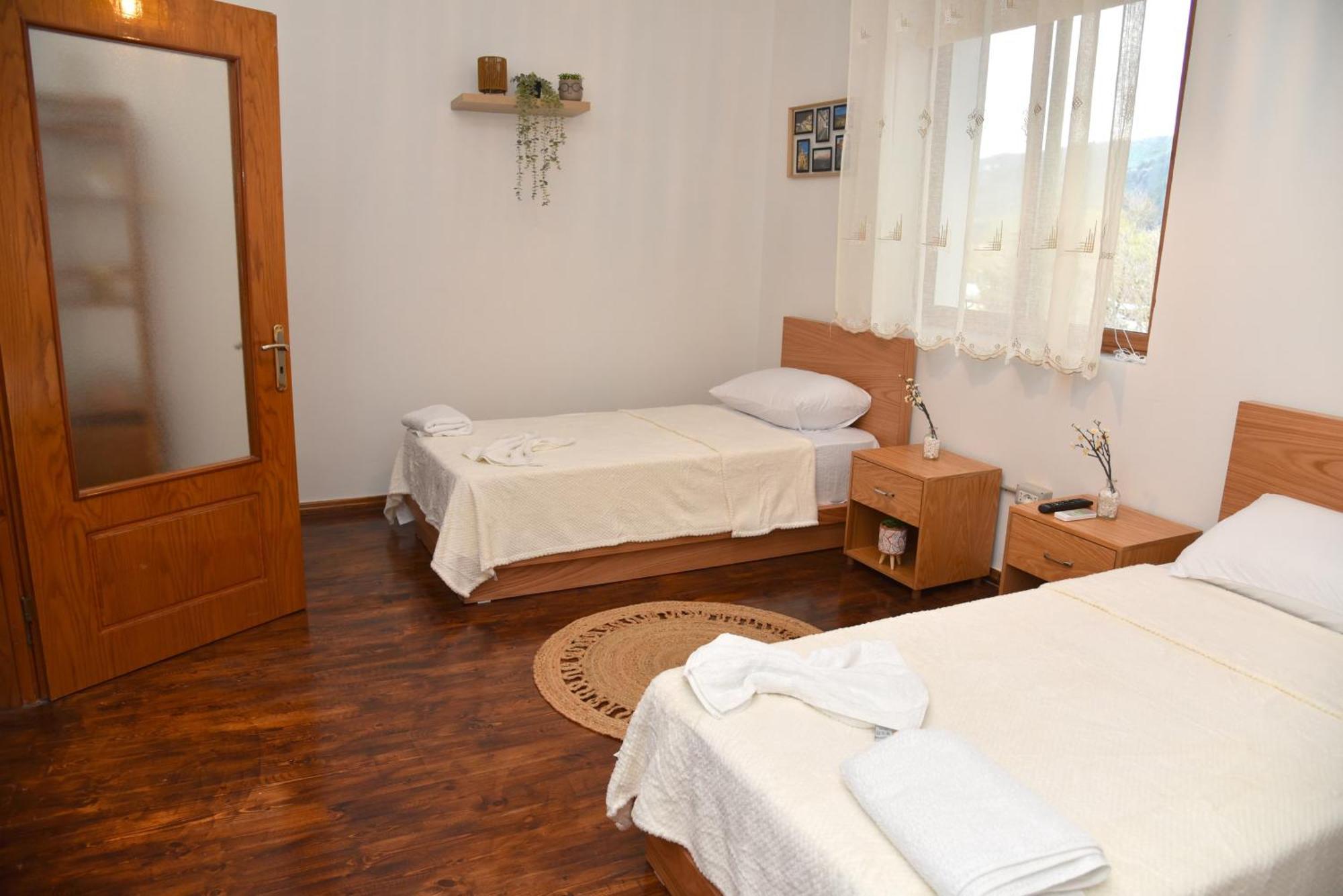 Woodland Apartment Berat Exterior photo